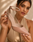 Scarpin Feminino com Fivela