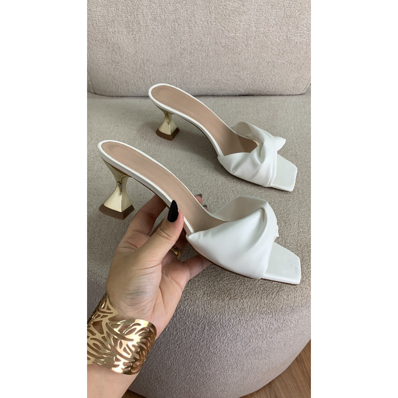 TAMANCO FEMININO SANDÁLIA SALTO FOLHA DOURADO TAÇA 6cm CONFORTO LANÇAMENTO